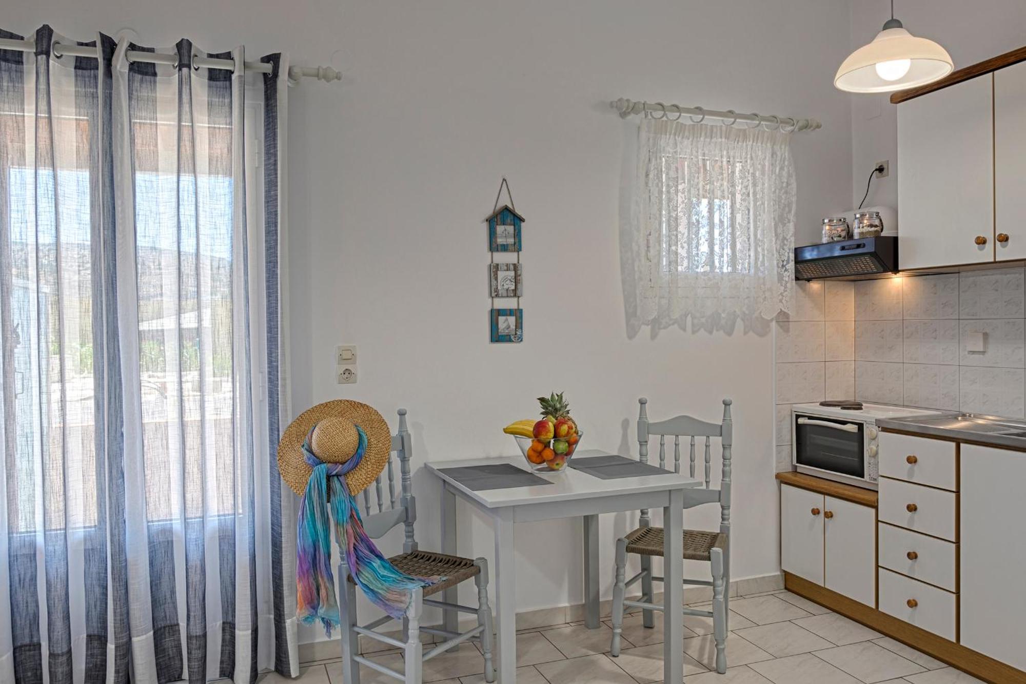 Letta'S Apartments ฟินิกัส ภายนอก รูปภาพ