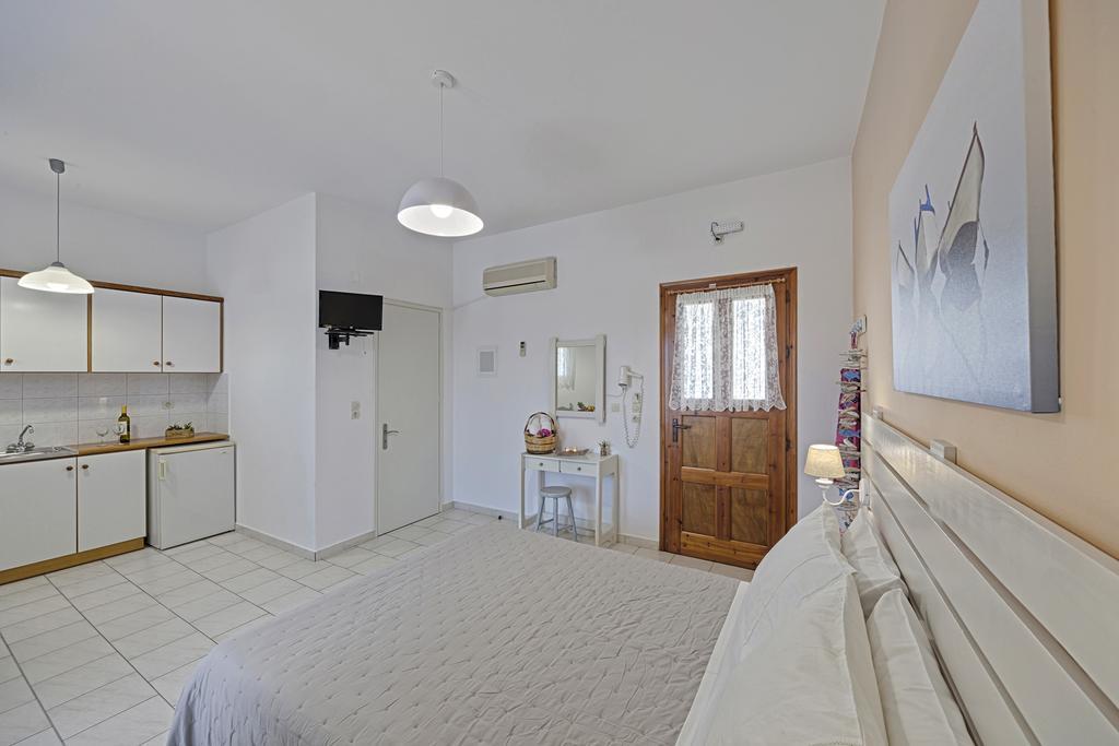 Letta'S Apartments ฟินิกัส ภายนอก รูปภาพ